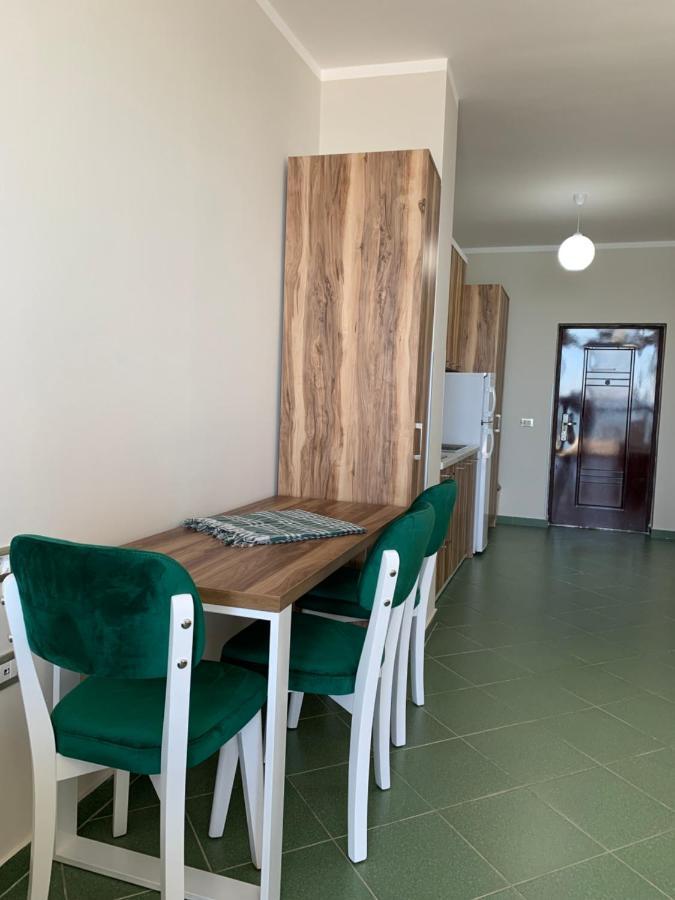 Eri Apartments 4 Shëngjin Екстериор снимка