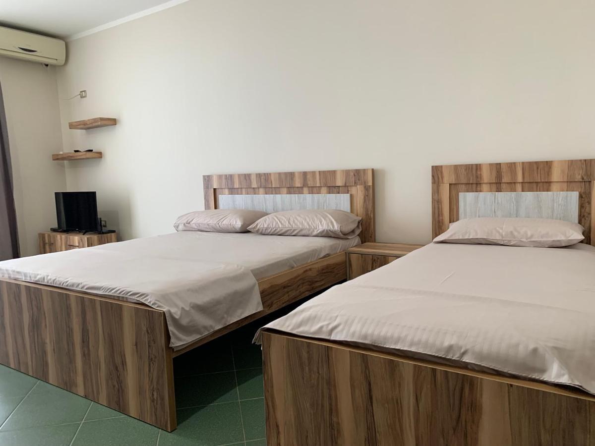 Eri Apartments 4 Shëngjin Екстериор снимка