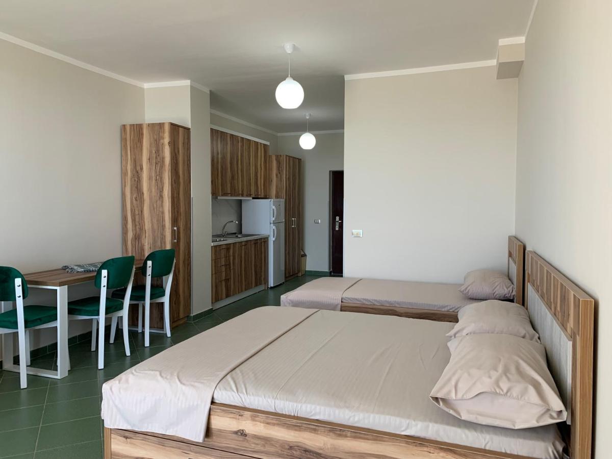 Eri Apartments 4 Shëngjin Екстериор снимка