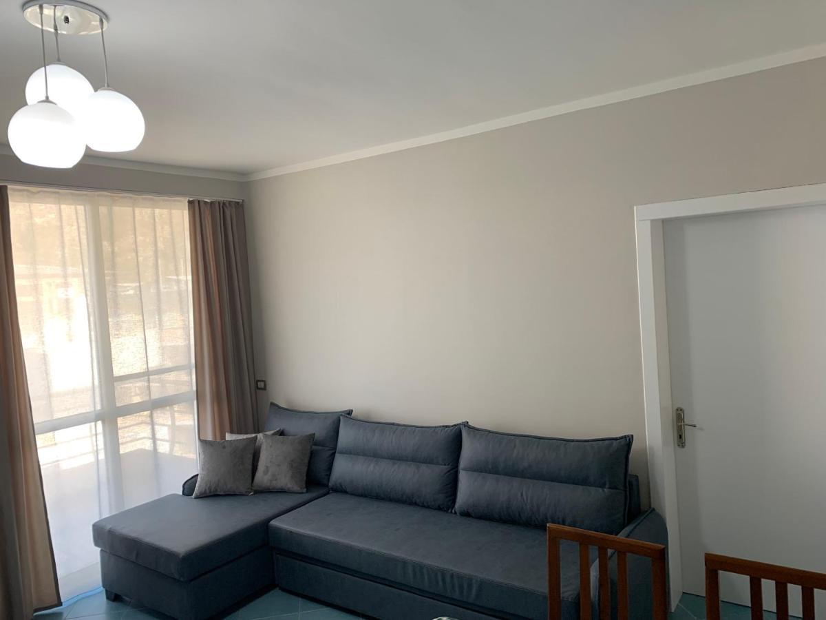 Eri Apartments 4 Shëngjin Екстериор снимка