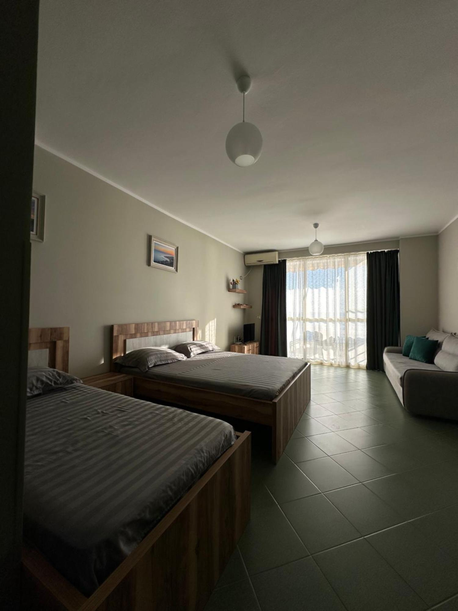 Eri Apartments 4 Shëngjin Екстериор снимка