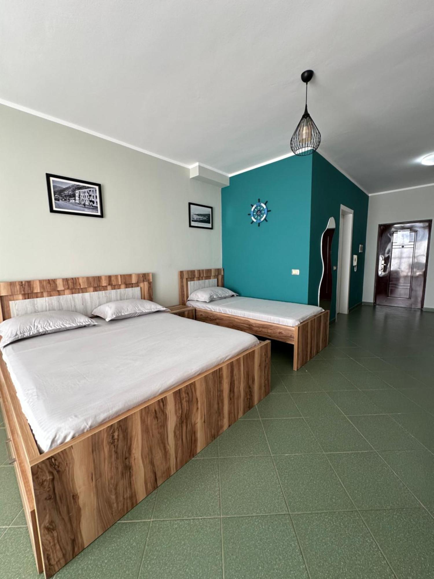 Eri Apartments 4 Shëngjin Екстериор снимка