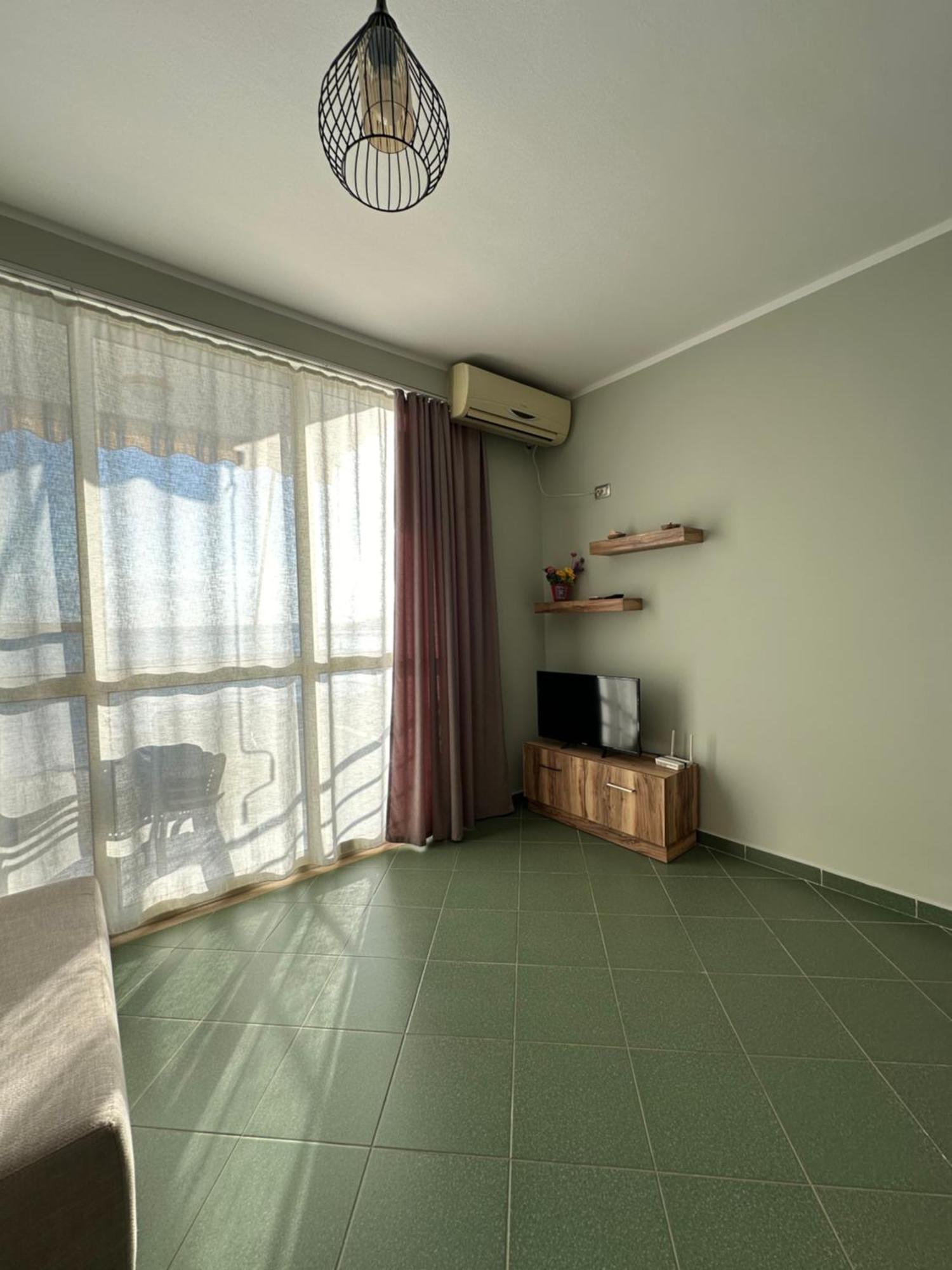 Eri Apartments 4 Shëngjin Екстериор снимка