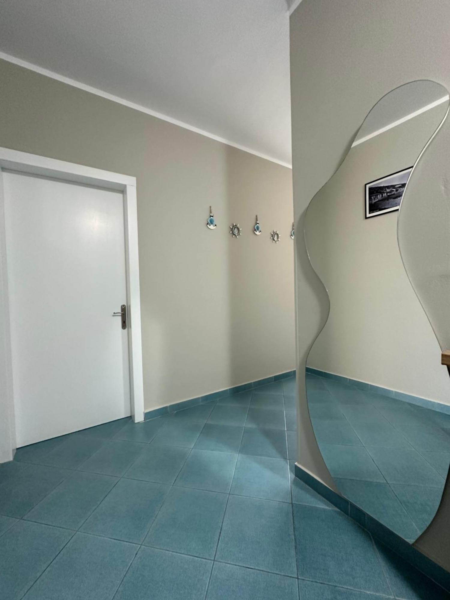 Eri Apartments 4 Shëngjin Екстериор снимка