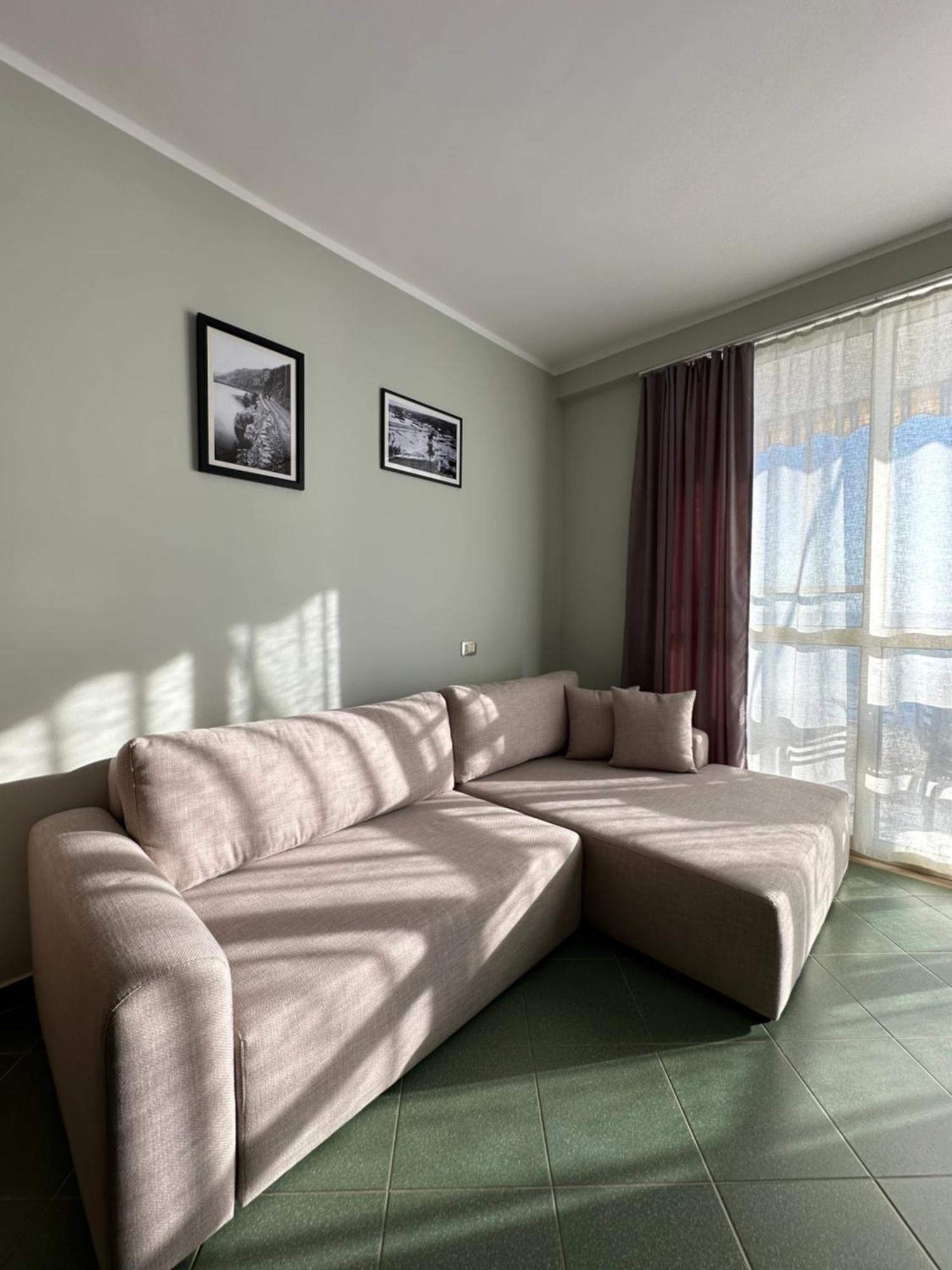 Eri Apartments 4 Shëngjin Екстериор снимка