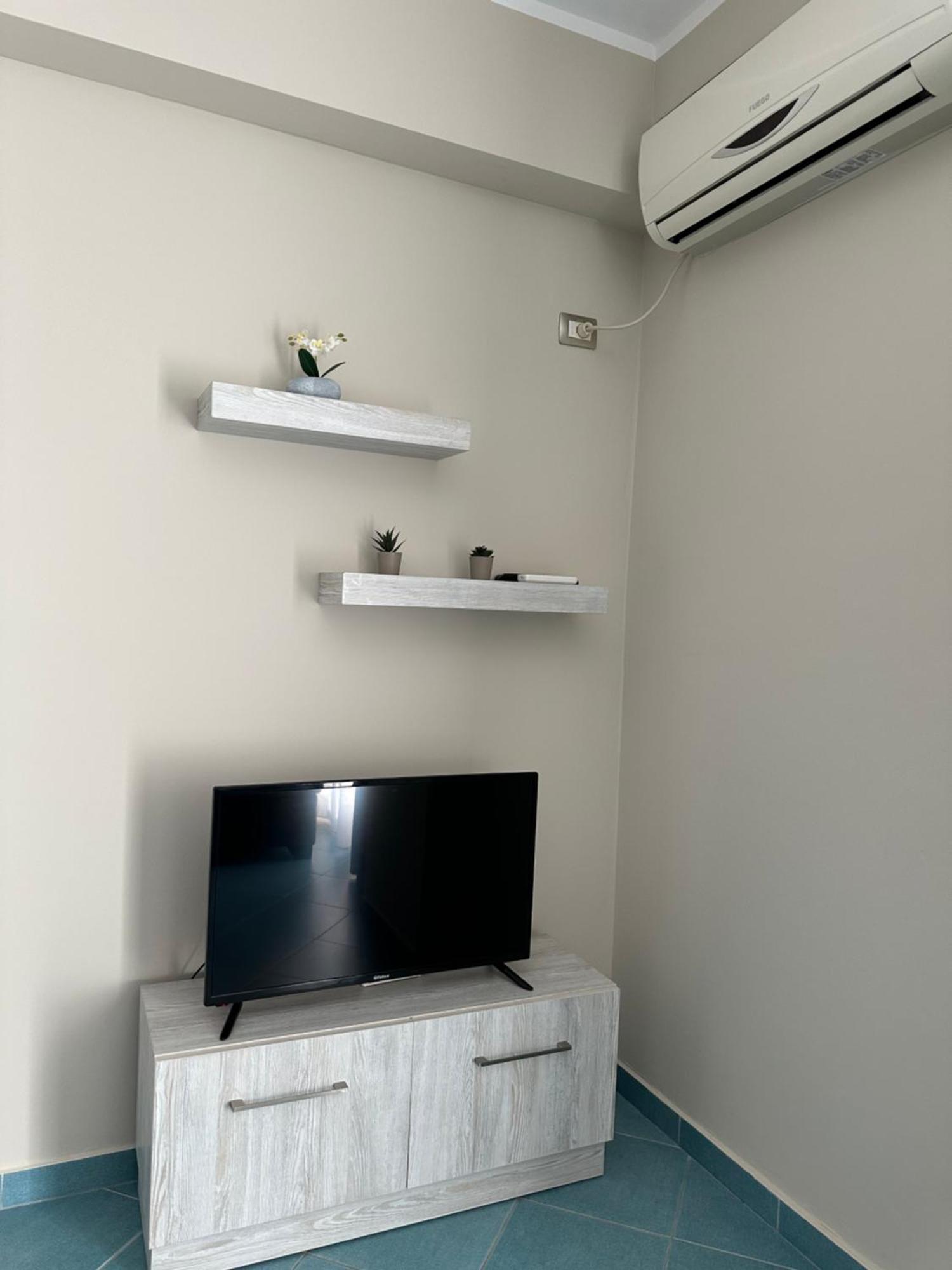 Eri Apartments 4 Shëngjin Екстериор снимка