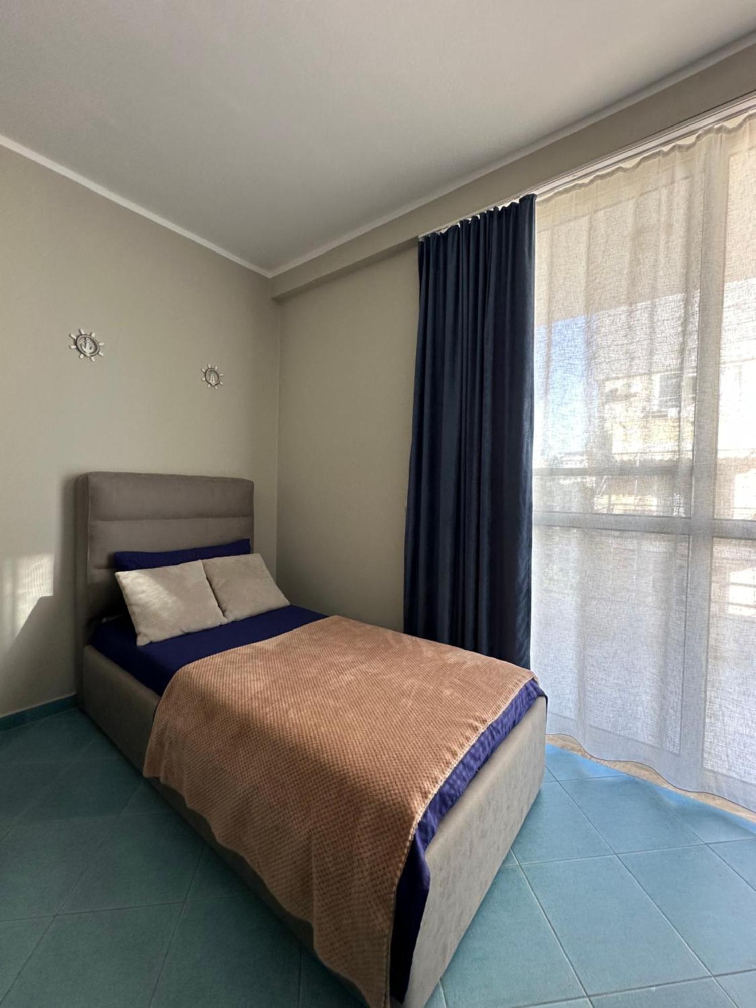 Eri Apartments 4 Shëngjin Екстериор снимка