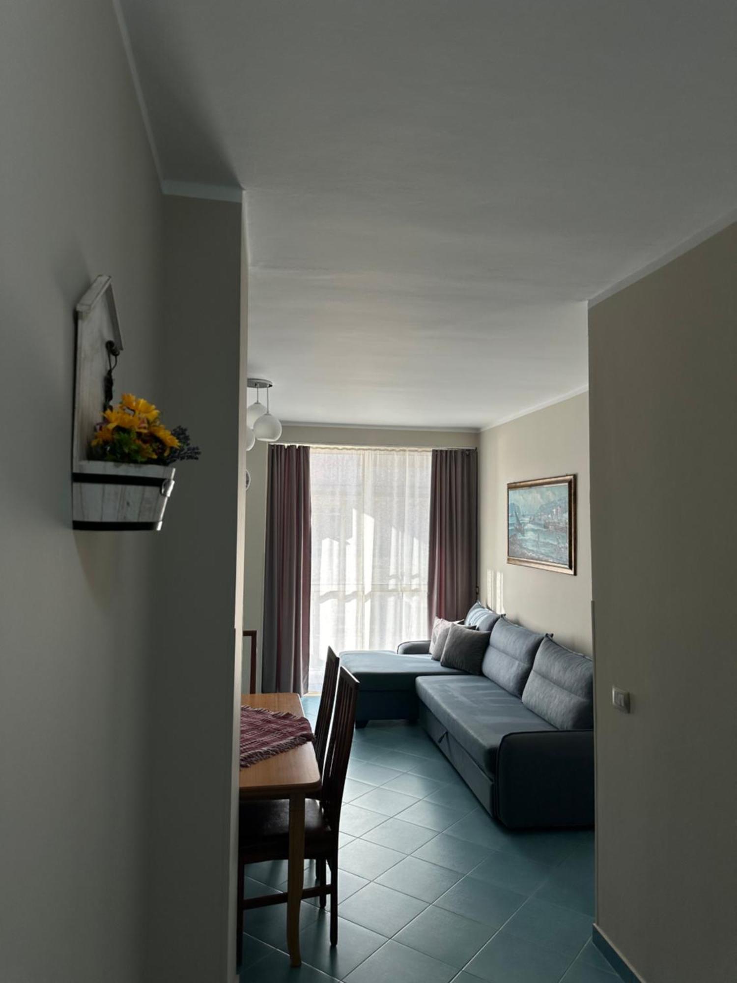 Eri Apartments 4 Shëngjin Екстериор снимка