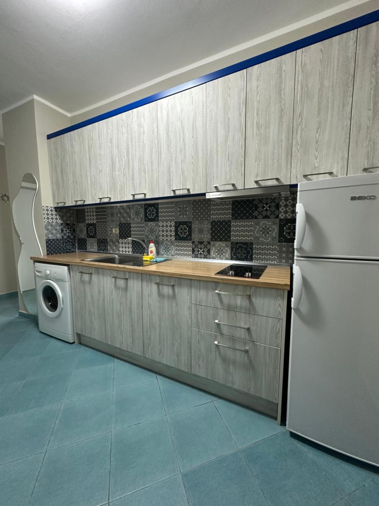 Eri Apartments 4 Shëngjin Екстериор снимка